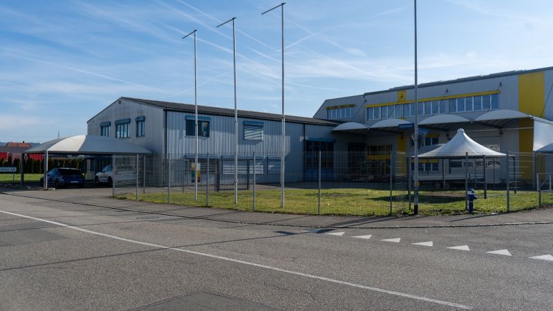 Produktions- und Lagerhallen der Texbau AG in Däniken.