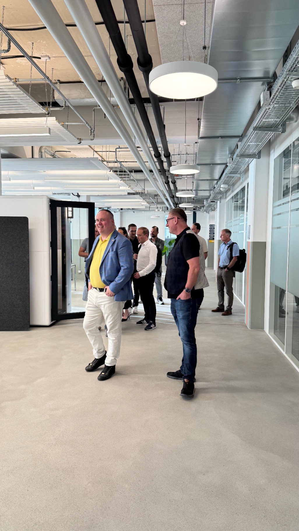 Führung durch das ZID Bernapark – Serviced Offices und Meeting-Boxen im neuen Setup.